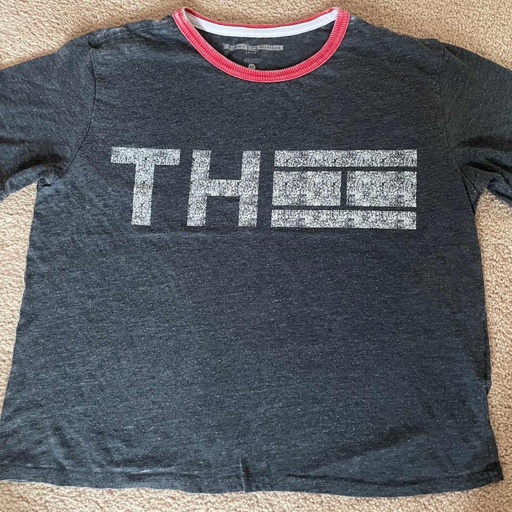 tommy hilfiger tee
